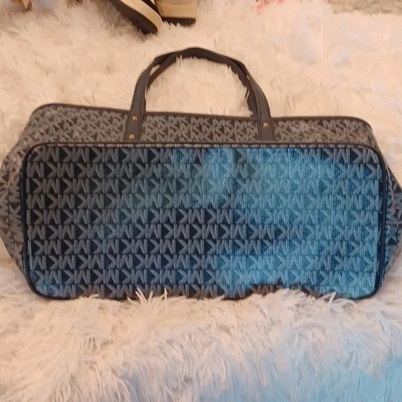NWT Michael Kors Carter Large Top Zip Tote Bag Purse in Navy MK Logo Print - Picture 12 of 14